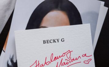 Becky G lanza “Hablamos Mañana” como regalo de Navidad y estrena documental Rebbeca