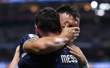 Argentina remonta de manera agónica ante Inglaterra y está en la final